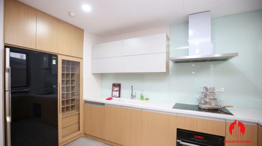 well kept apartment for rent on tay ho street 3