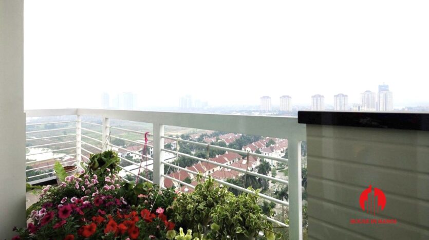 4 bedroom apartment with high quality interior in ciputra 11
