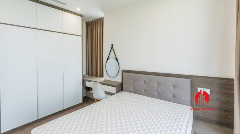 cheap river view 3 bedroom apartment in sunshine city 4
