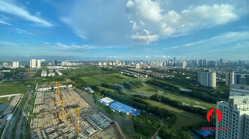 golf view penthouse for rent in Sunshine City 7
