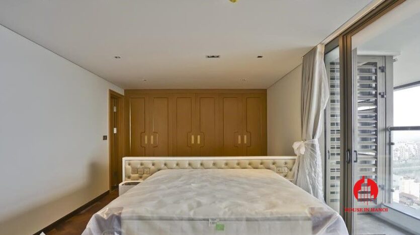 luxury 800m2 penthouse for rent in hanoi 13