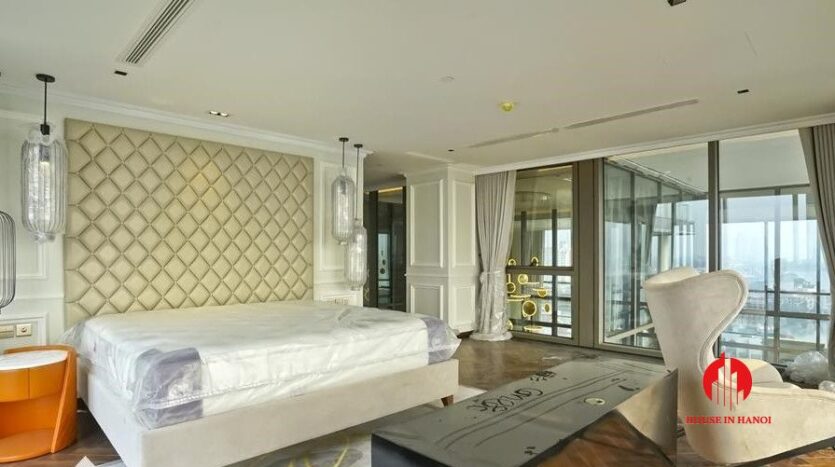 luxury 800m2 penthouse for rent in hanoi 25