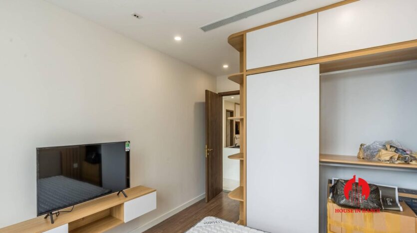 minimalist 2 bedroom apartment in sunshine city 15