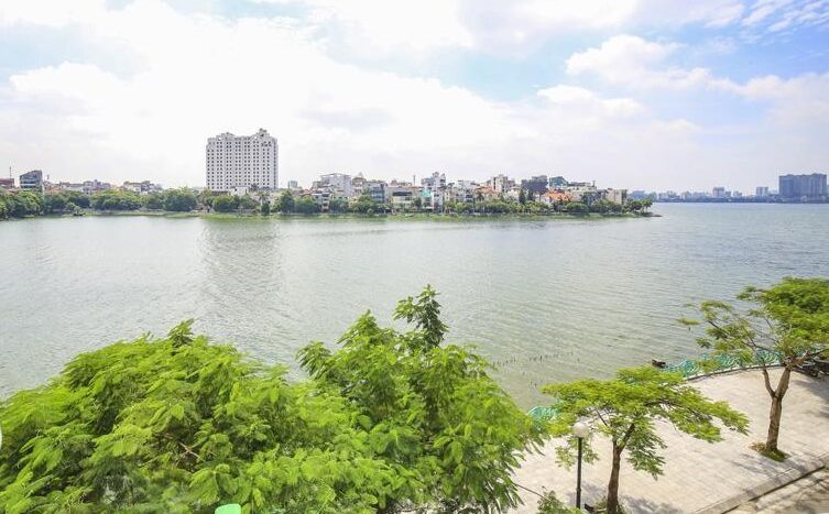 lake view 4 bedroom apartment on quang an 4