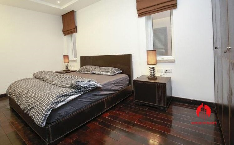 lavish lake view 3 bedroom apartment on quang an tay ho 11