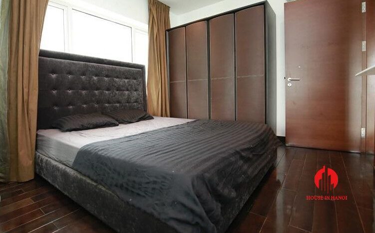 lavish lake view 3 bedroom apartment on quang an tay ho 13