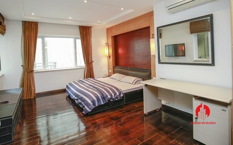 lavish lake view 3 bedroom apartment on quang an tay ho 8