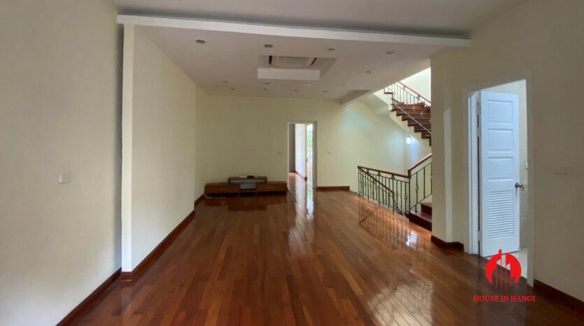 villa for rent in ciputra with good condition 3