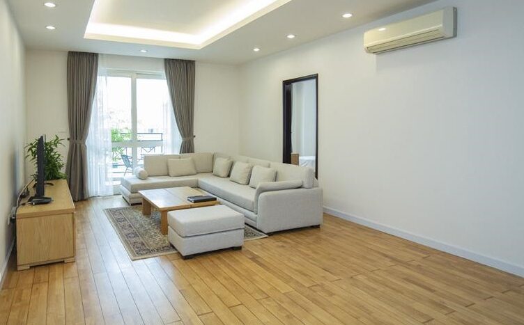 2 bedroom apartment on hang chuoi hoan kiem 1