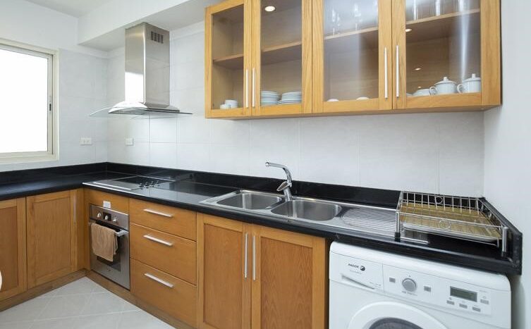 2 bedroom apartment on hang chuoi hoan kiem 5