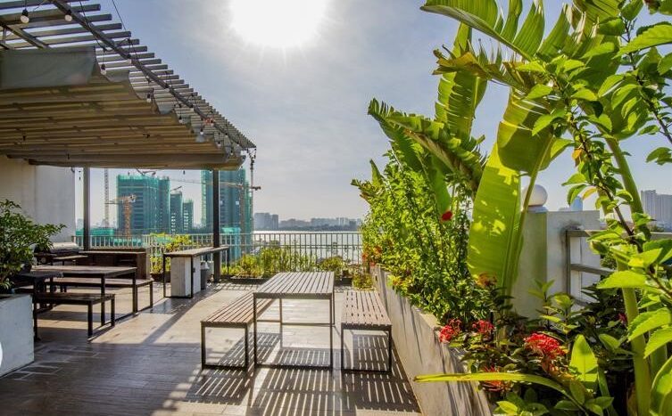 lake view apartment with bbq rooftop in tay ho 32