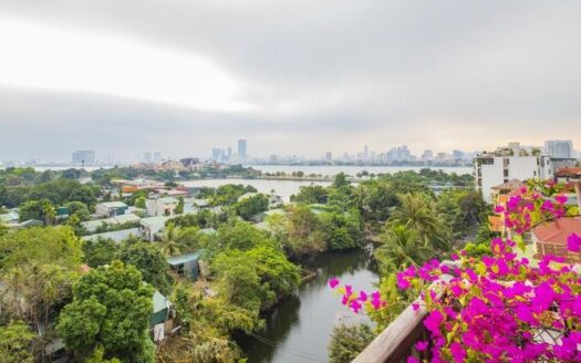 lake view top floor apartment on xom chua dang thai mai 7