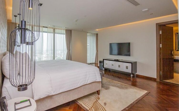 penthouse for rent in quang an tay ho westlake 32
