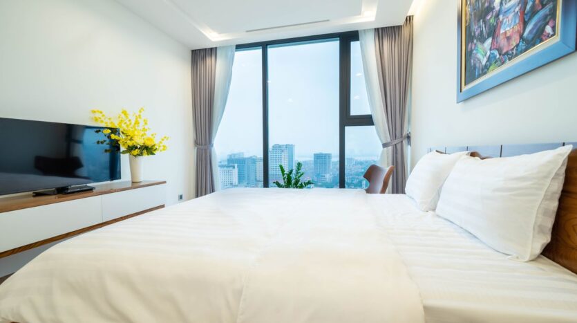4 bedroom apartment for rent in m3 vinhomes metropolis 15