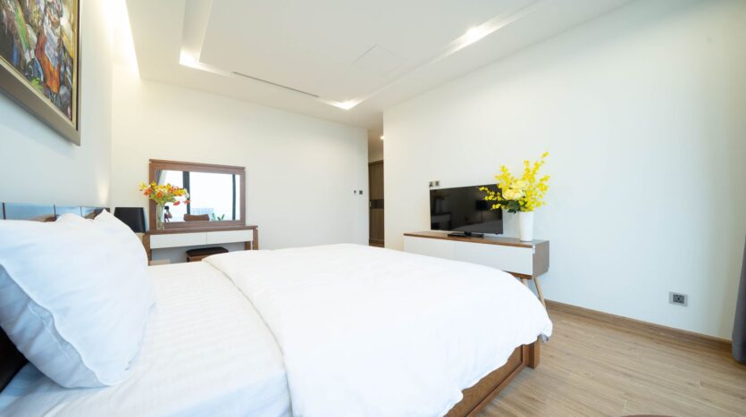 4 bedroom apartment for rent in m3 vinhomes metropolis 18