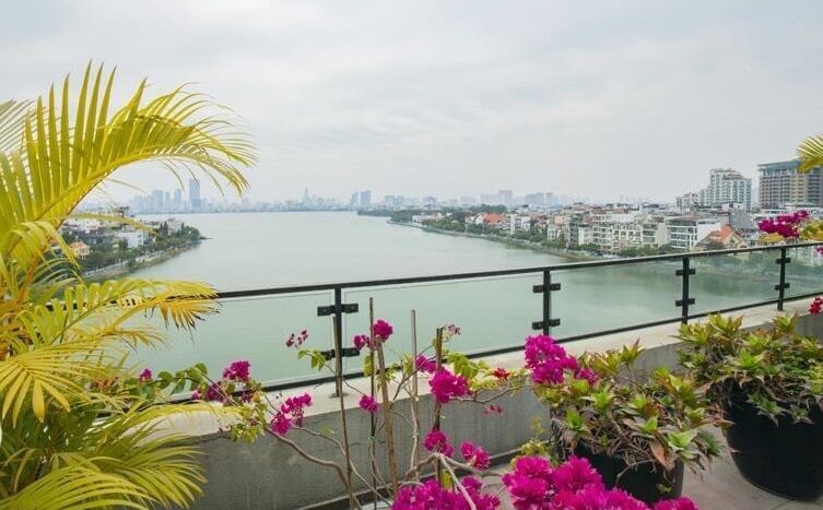 duplex penthouse on xuan dieu tay ho 5