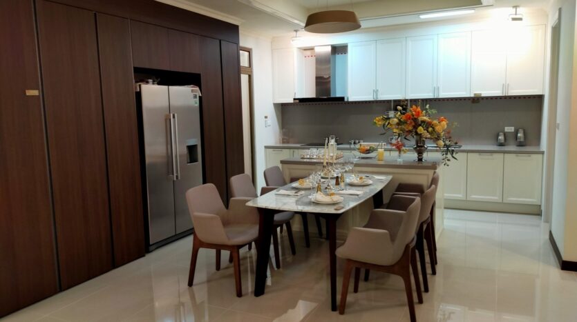 Luxurious 4BR Apartment in Starlake Urban City for rent 7