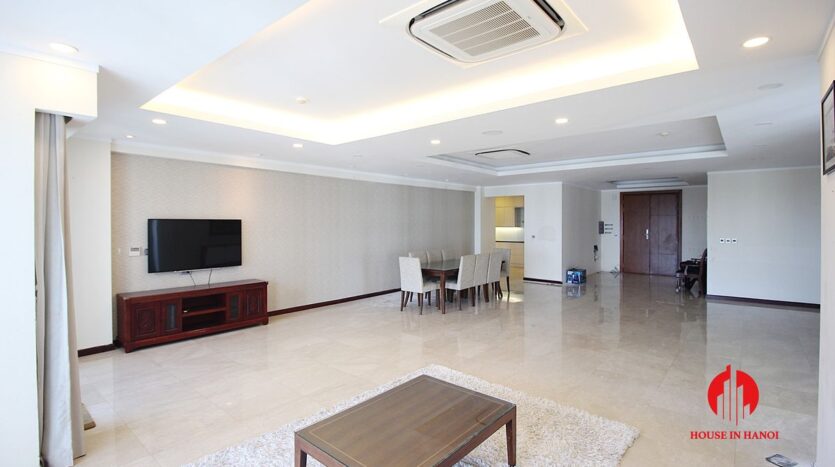 semi furnished 267m2 apartment in ciputra 10