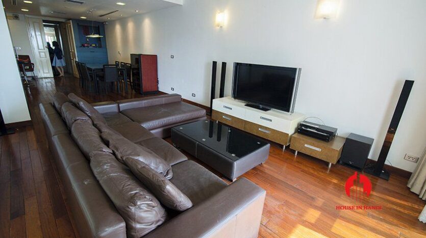 western style apartment for rent in p1 ciputra 8