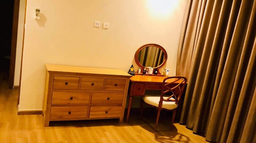 Lovely Full Furnished 3BRs for Rent in Nguyen Chi Thanh street 9