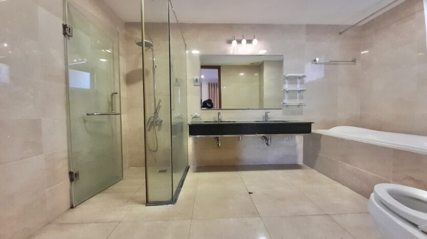 L1 Building Ciputra for Rent the 3BRs Apartment with Full Equipped 8