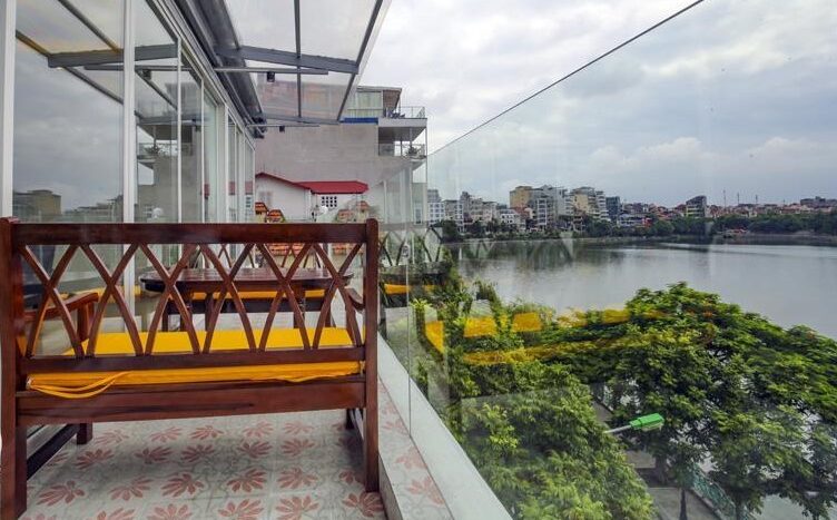 spacious lake view apartment in quang an 6