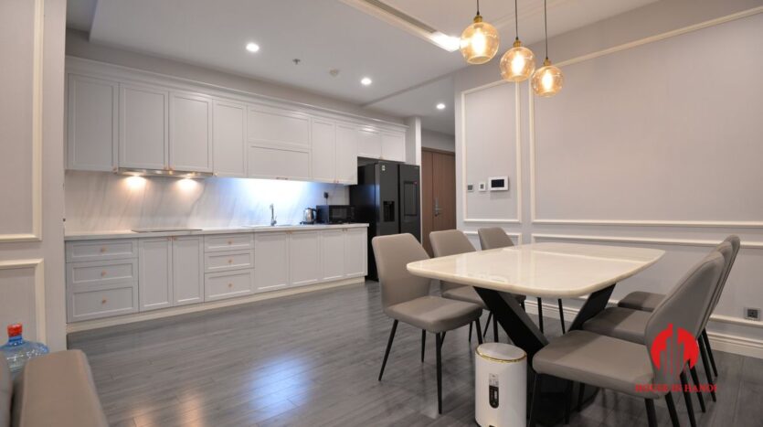 modern and elegant 4 bedroom apartment in vinhomes metropolis 1