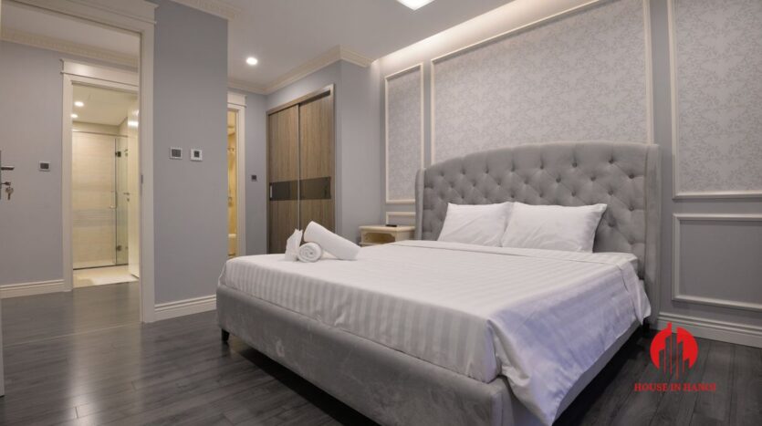 modern and elegant 4 bedroom apartment in vinhomes metropolis 11