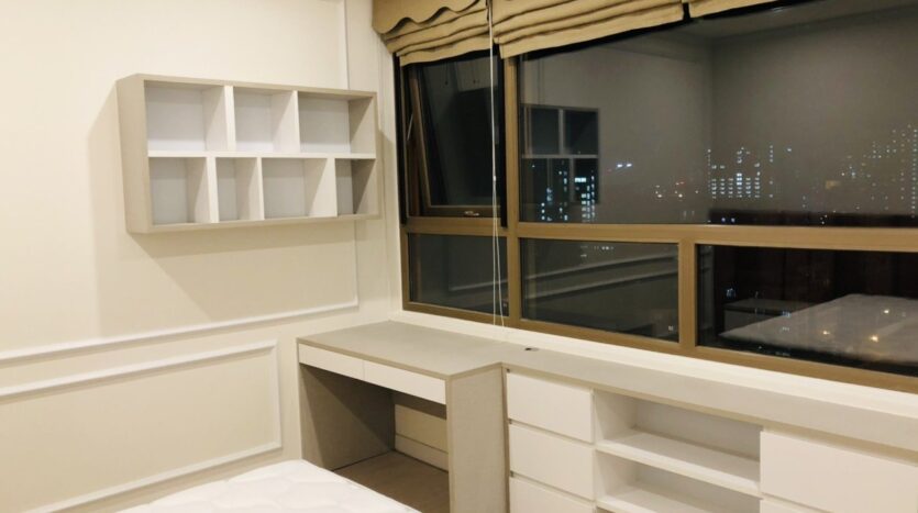 Adorable Full furniture 3BRs Apartment in Starlake City 4