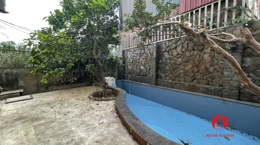 large house with yard pool for rent in tay ho 17