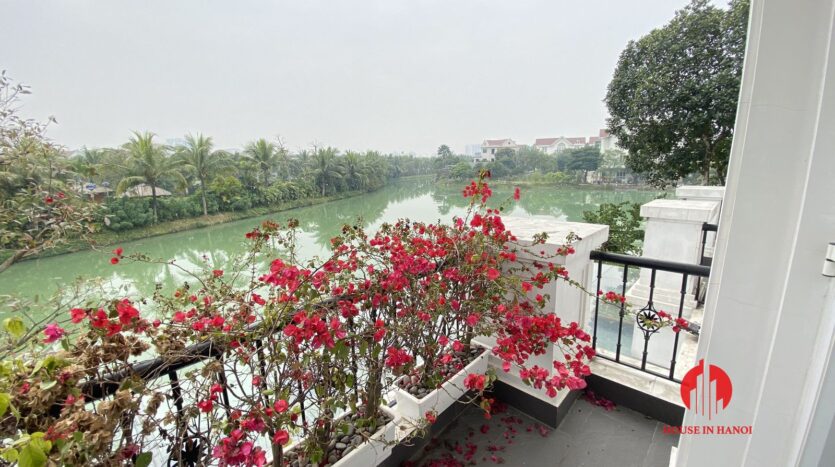 tremendous villa in bang lang vinhomes riverside 16