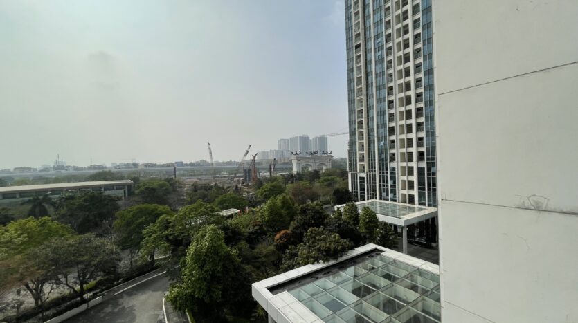 Completely New Furniture 154m2 Apartment in L1 Building Ciputra 11
