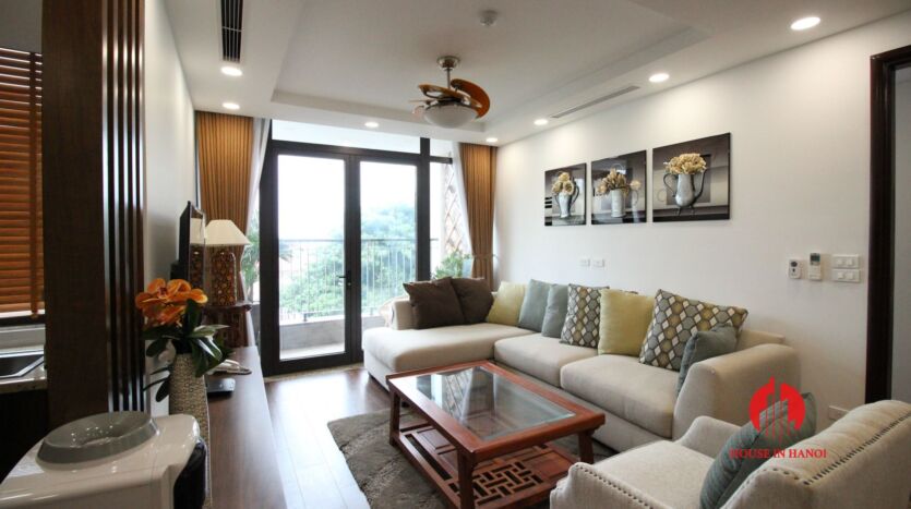 commodious 3 bedroom apartment for rent on to ngoc van 9