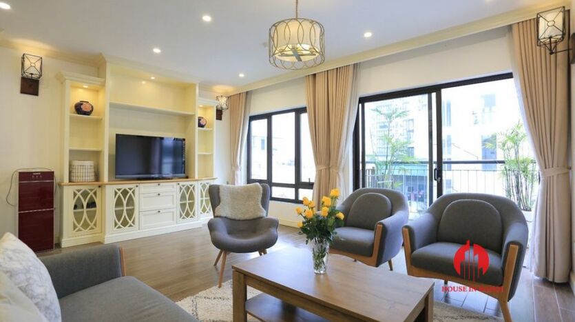 cozy elegant 2 bedroom apartment on tay ho west lake 10