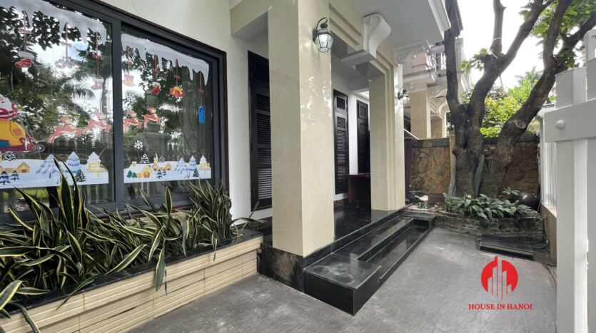 decent villa for rent in c1 ciputra near hanoi academy 11