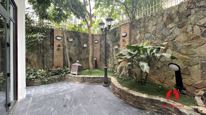 decent villa for rent in c1 ciputra near hanoi academy 26