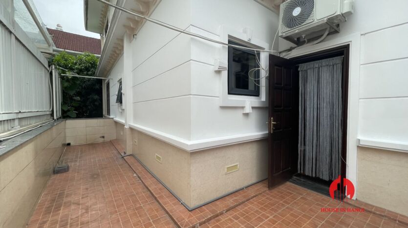 decent villa for rent in c1 ciputra near hanoi academy 9