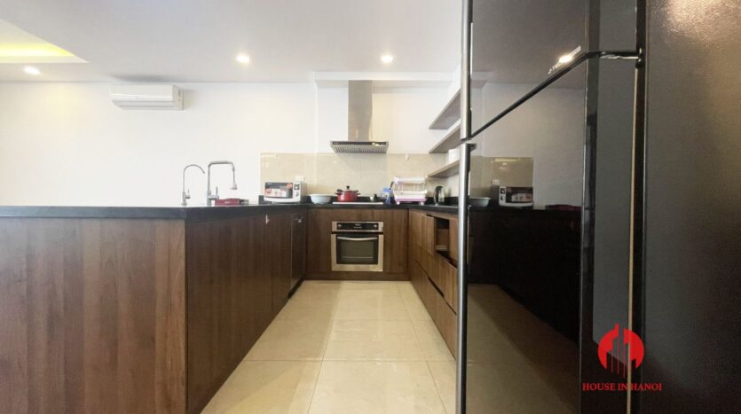 commodious 3 bedroom apartment in tu hoa tay ho 15