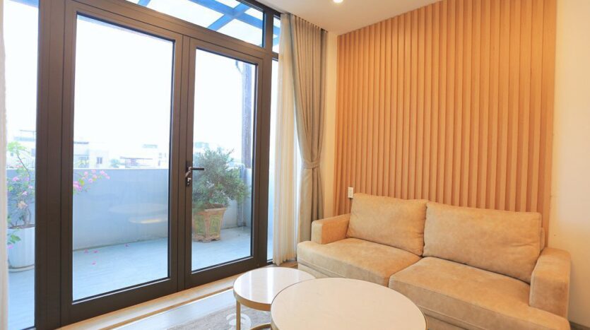 lovely and cozy 1 bedroom apartment on To Ngoc Van Tay Ho 7