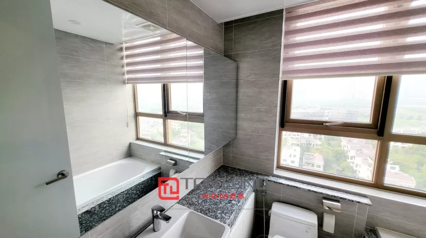 3 bedroom apartment for sale in starlake 4