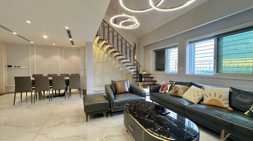 penthouse for rent in e4 ciputra near sis and unis (19)