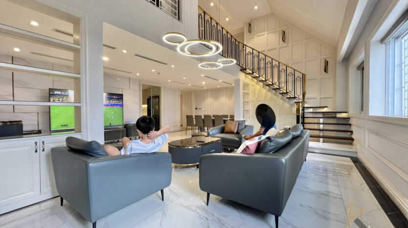 penthouse for rent in e4 ciputra near sis and unis (21)