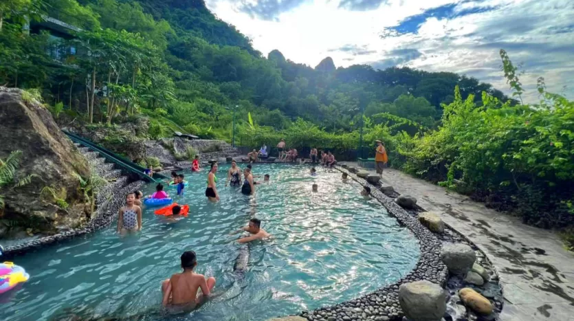 mountain retreat resort for rent near Hanoi (22)
