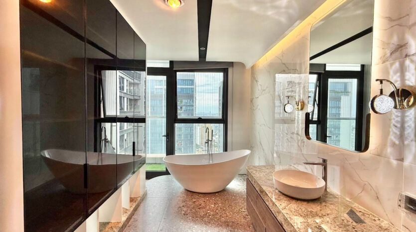 penthouse with swimming pool and lake view in hanoi vietnam (12)