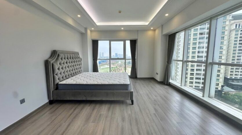 golf view 267m2 apartment for rent in l1 ciputra (14)