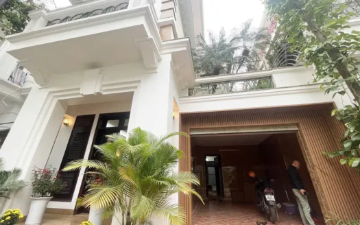 Spacious and affordable villa in C4 Ciputra near international schools (22)