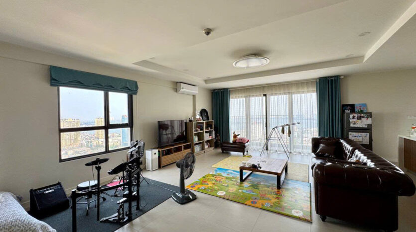 big apartment for sale in kosmo tay ho (5)