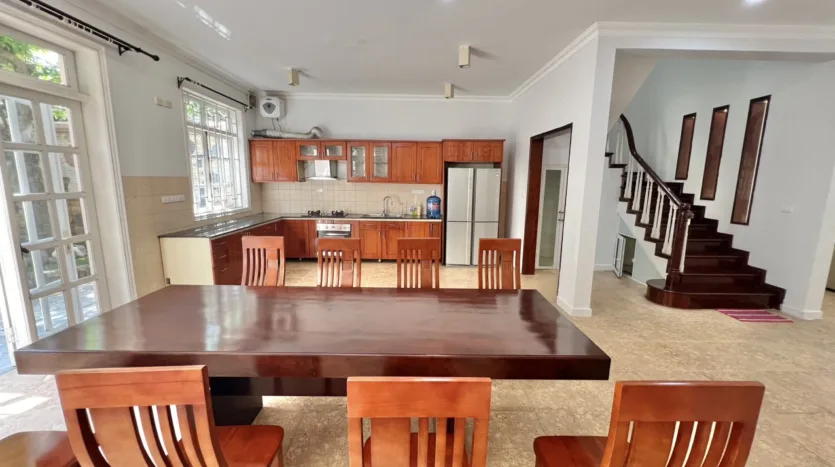 modest villa for rent near unis hanoi (18)