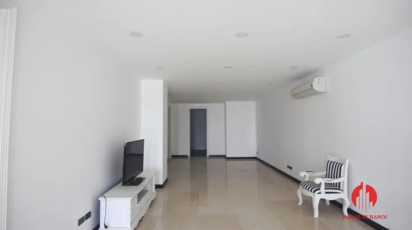 penthouse for rent in P1 Ciputra Hanoi (14)