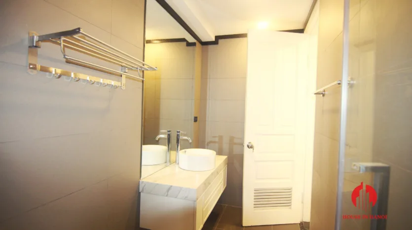 penthouse for rent in P1 Ciputra Hanoi (21)